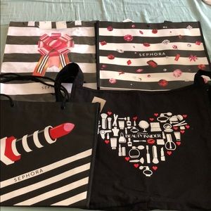 Pack of 4 Sephora totes.